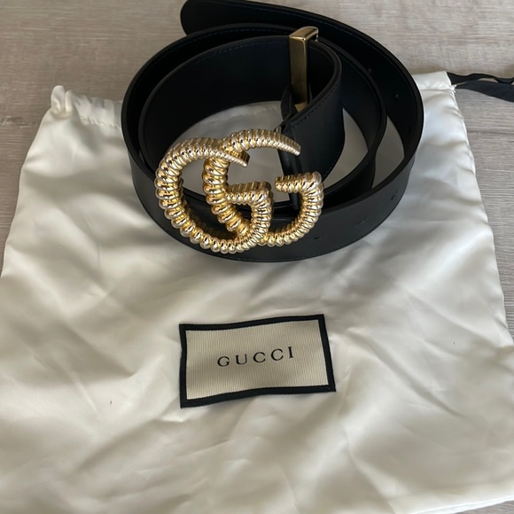 Gucci Accessories - Gucci Marmont belt (black with gold)